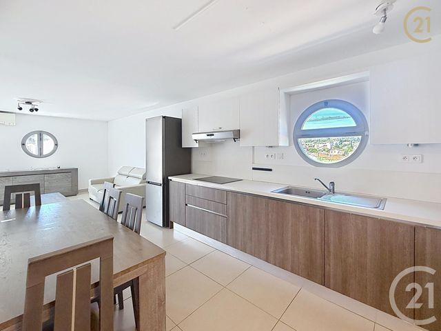 Appartement F3 à vendre - 3 pièces - 72.3 m2 - CAGNES SUR MER - 06 - PROVENCE-ALPES-COTE-D-AZUR - Century 21 Villas D'Azur