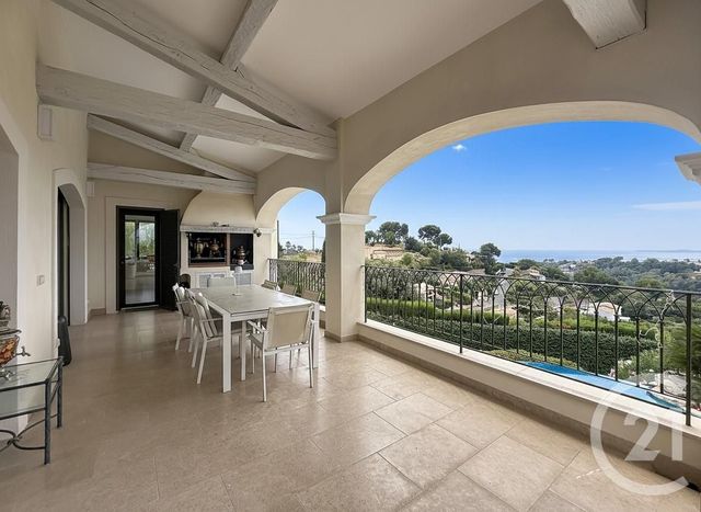 maison à vendre - 6 pièces - 210.73 m2 - CAGNES SUR MER - 06 - PROVENCE-ALPES-COTE-D-AZUR - Century 21 Villas D'Azur