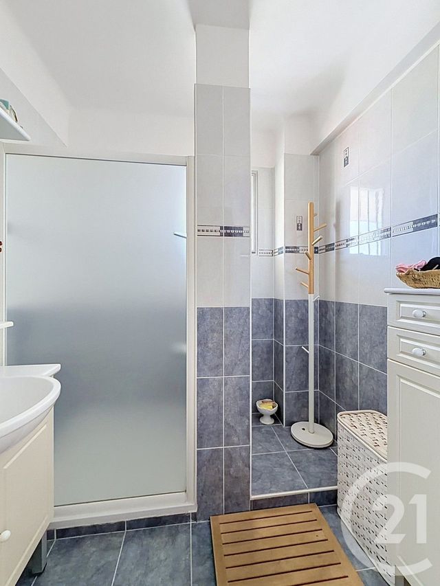 Appartement F3 à vendre - 3 pièces - 66.41 m2 - CAGNES SUR MER - 06 - PROVENCE-ALPES-COTE-D-AZUR - Century 21 Villas D'Azur