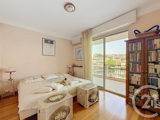 Appartement F3 à vendre - 3 pièces - 66.41 m2 - CAGNES SUR MER - 06 - PROVENCE-ALPES-COTE-D-AZUR - Century 21 Villas D'Azur