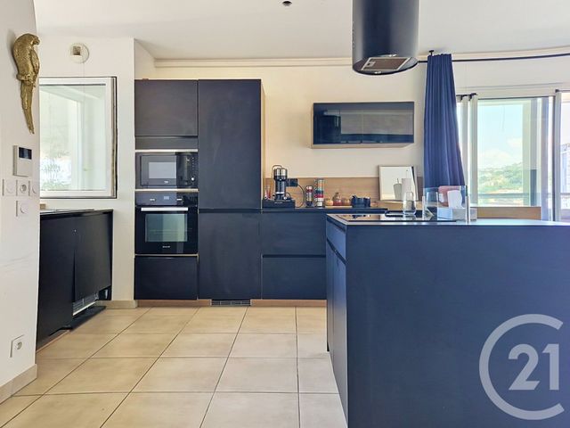 Appartement F4 à louer - 4 pièces - 74.13 m2 - NICE - 06 - PROVENCE-ALPES-COTE-D-AZUR - Century 21 Villas D'Azur