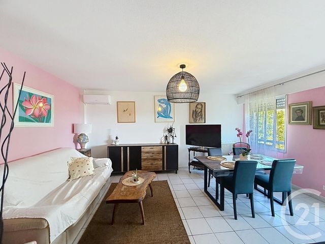 Appartement F3 à vendre - 3 pièces - 67.0 m2 - ST LAURENT DU VAR - 06 - PROVENCE-ALPES-COTE-D-AZUR - Century 21 Villas D'Azur