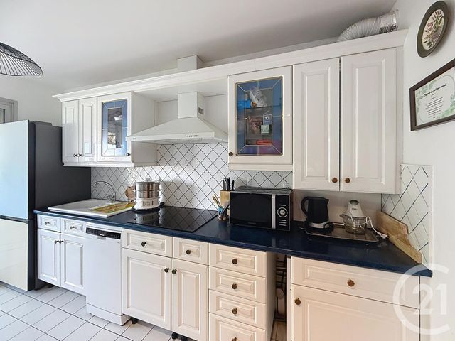 Appartement F3 à vendre - 3 pièces - 67.0 m2 - ST LAURENT DU VAR - 06 - PROVENCE-ALPES-COTE-D-AZUR - Century 21 Villas D'Azur