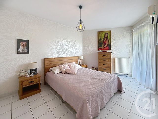 Appartement F3 à vendre - 3 pièces - 67.0 m2 - ST LAURENT DU VAR - 06 - PROVENCE-ALPES-COTE-D-AZUR - Century 21 Villas D'Azur